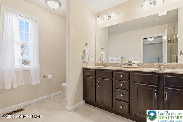 1005 McKinley Way, East Stroudsburg, PA 18301