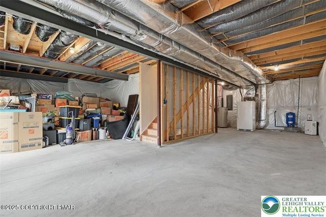 1005 McKinley Way, East Stroudsburg, PA 18301