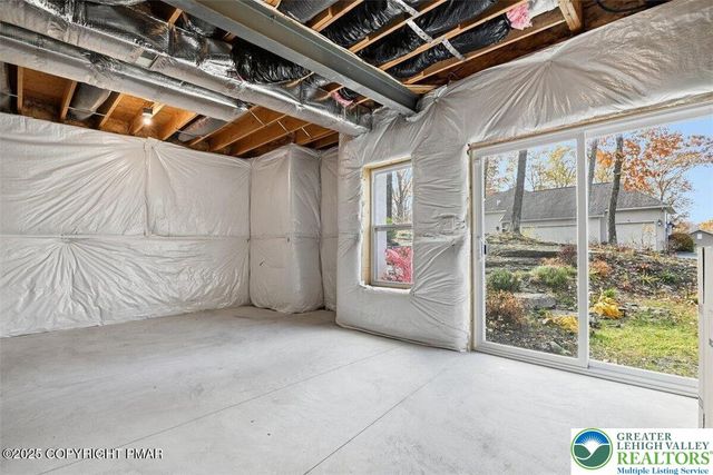 1005 McKinley Way, East Stroudsburg, PA 18301