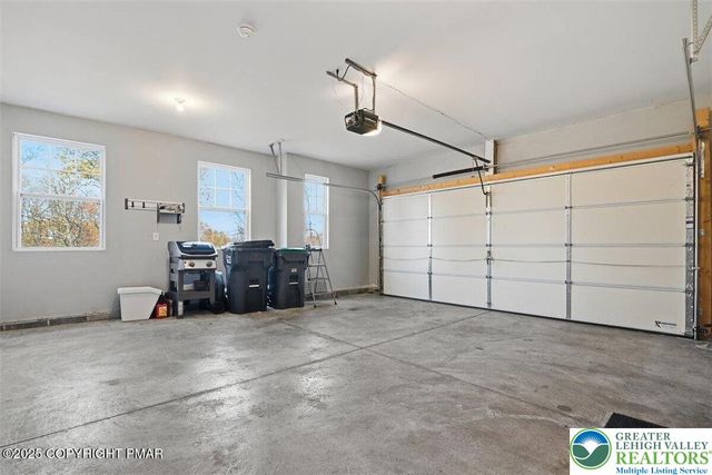 1005 McKinley Way, East Stroudsburg, PA 18301