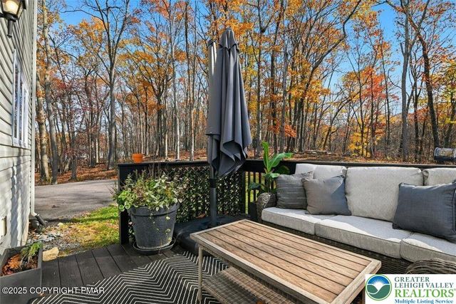 1005 McKinley Way, East Stroudsburg, PA 18301