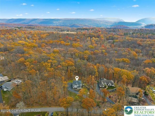 1005 McKinley Way, East Stroudsburg, PA 18301