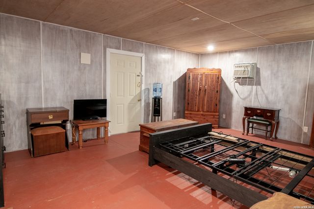 16472 N State Highway 16, Poteet, TX 78065