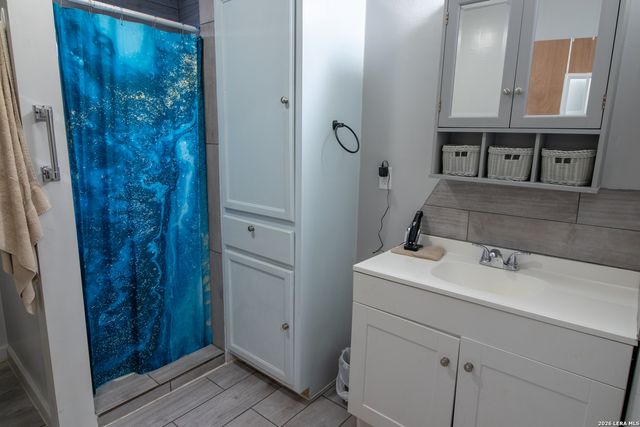 16472 N State Highway 16, Poteet, TX 78065