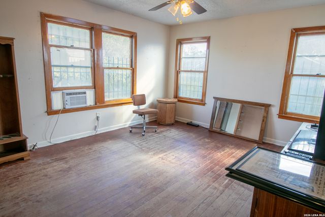 16472 N State Highway 16, Poteet, TX 78065