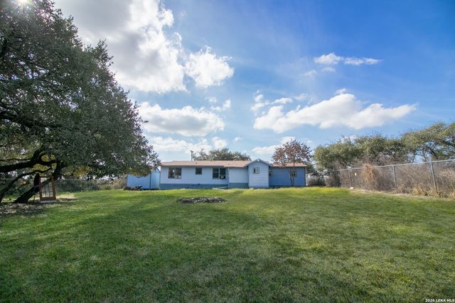 16472 N State Highway 16, Poteet, TX 78065