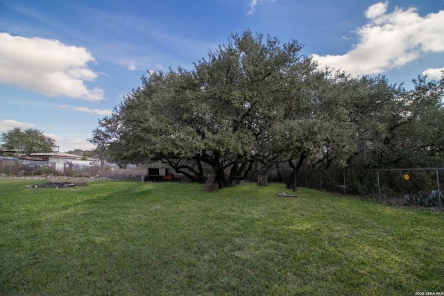 16472 N State Highway 16, Poteet, TX 78065