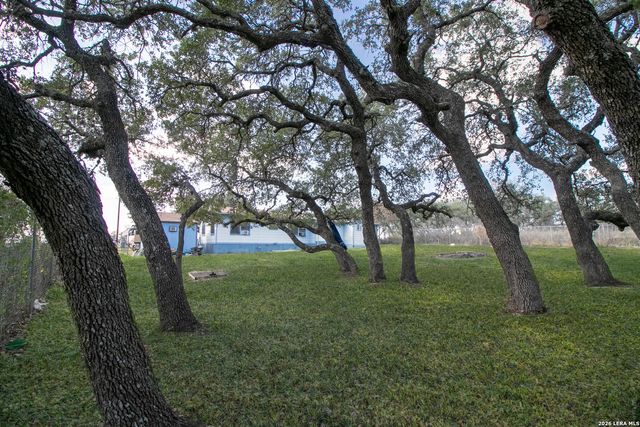 16472 N State Highway 16, Poteet, TX 78065