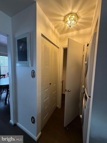 151 EDINBURGH SQ, Sterling, VA 20164