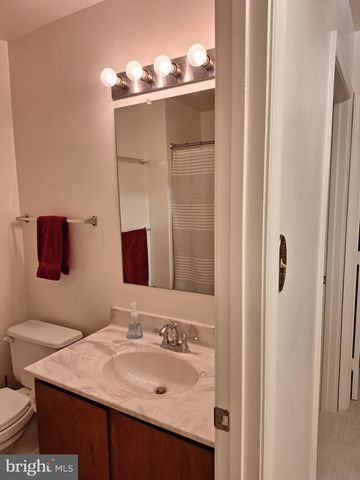 151 EDINBURGH SQ, Sterling, VA 20164
