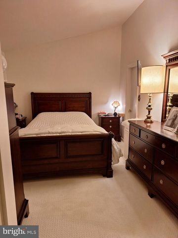 151 EDINBURGH SQ, Sterling, VA 20164