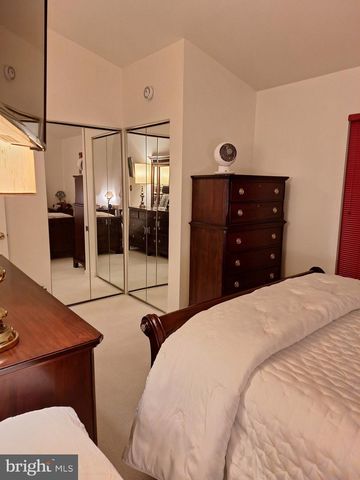 151 EDINBURGH SQ, Sterling, VA 20164