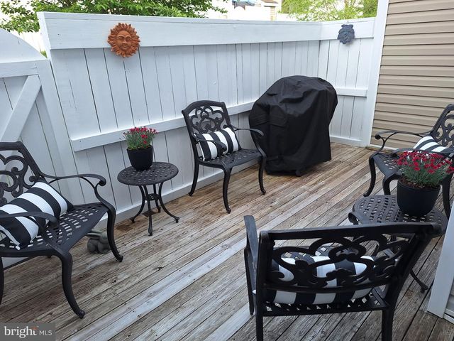 151 EDINBURGH SQ, Sterling, VA 20164