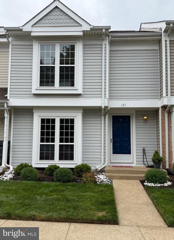 151 EDINBURGH SQ, Sterling, VA 20164