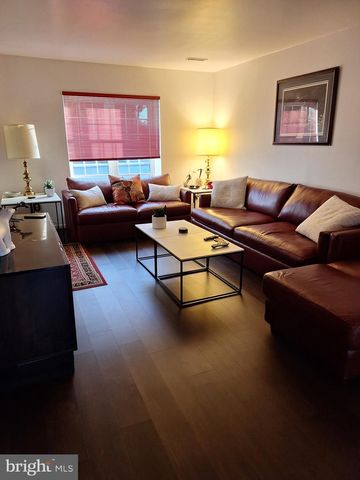 151 EDINBURGH SQ, Sterling, VA 20164