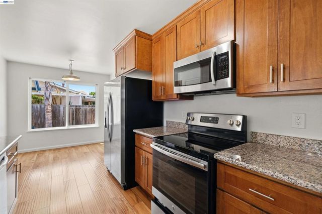 7601 Redbud Ct, Newark, CA 94560