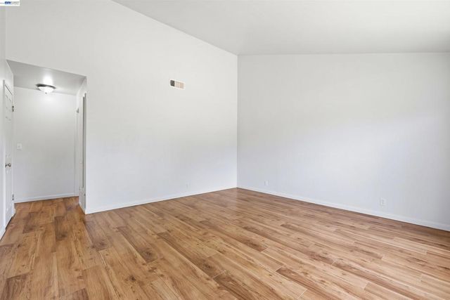 7601 Redbud Ct, Newark, CA 94560