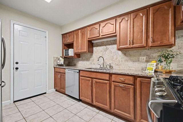 10323 Kirkwren Drive, Houston, TX 77089