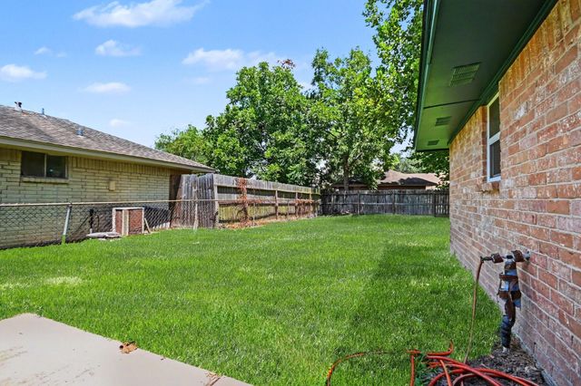 10323 Kirkwren Drive, Houston, TX 77089