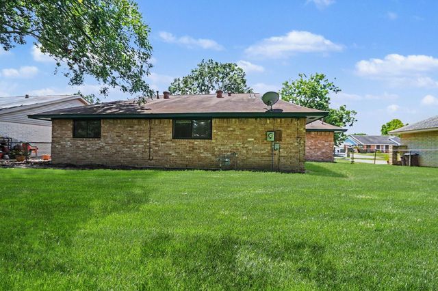 10323 Kirkwren Drive, Houston, TX 77089