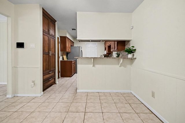 10323 Kirkwren Drive, Houston, TX 77089
