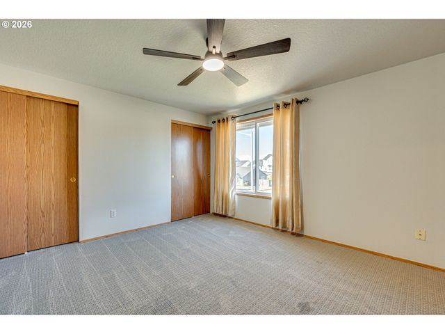 1407 Nw 4TH St, Battle Ground, WA 98604