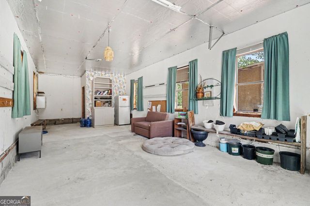 824 Fairview Farm Circle, Lavonia, GA 30553