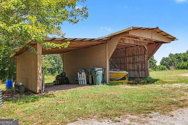 824 Fairview Farm Circle, Lavonia, GA 30553