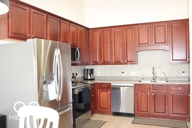 528 Dylan Drive, Avon, IN 46123