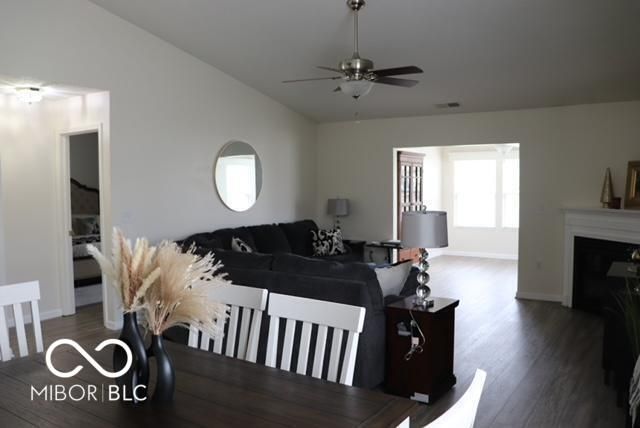 528 Dylan Drive, Avon, IN 46123