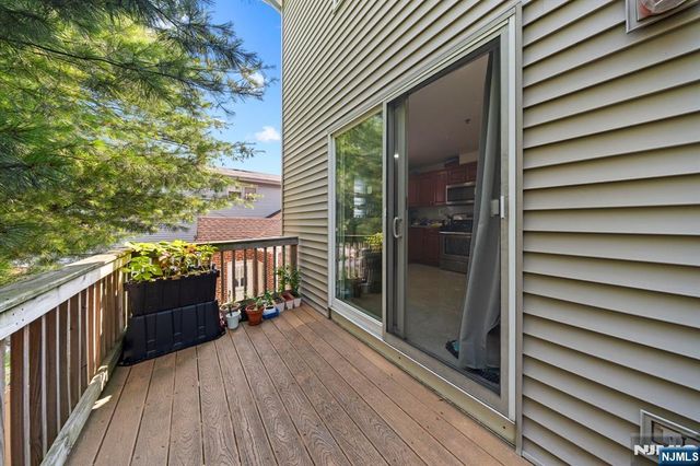 234 5th Street, Fairview, NJ 07022