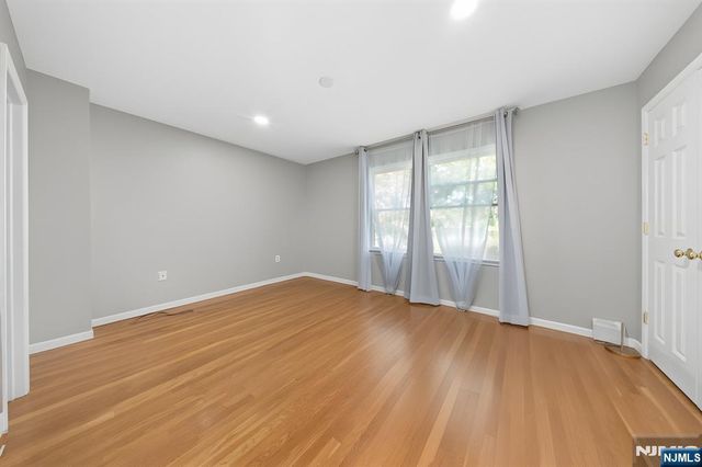 234 5th Street, Fairview, NJ 07022