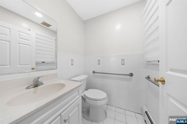 234 5th Street, Fairview, NJ 07022