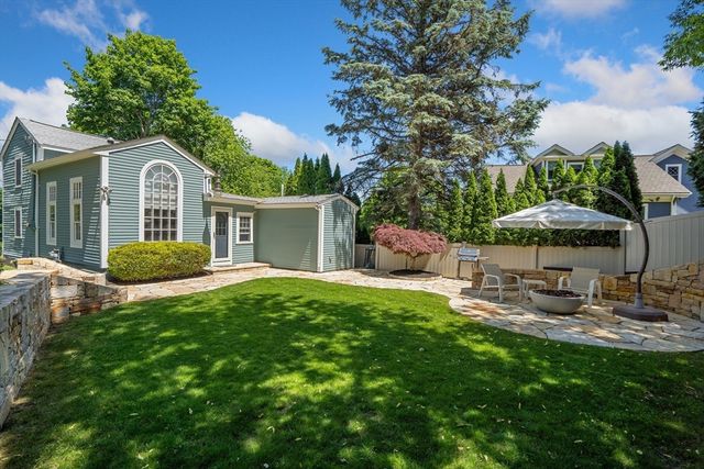12 Fern St, Lexington, MA 02421