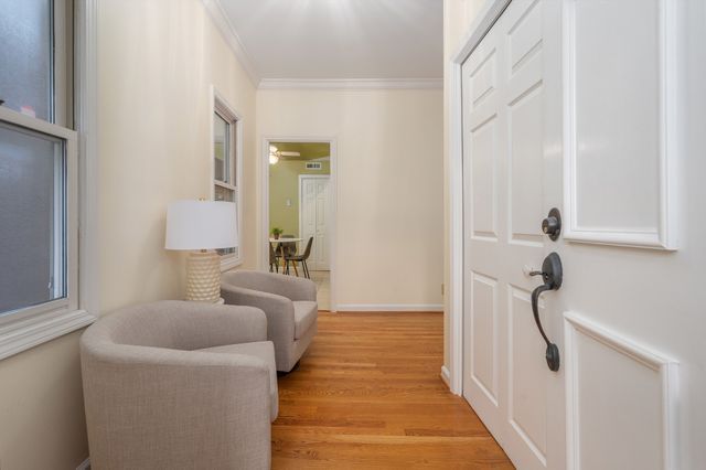 3818 West End Ave Apt 204, Nashville, TN 37205