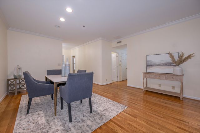 3818 West End Ave Apt 204, Nashville, TN 37205