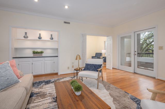 3818 West End Ave Apt 204, Nashville, TN 37205