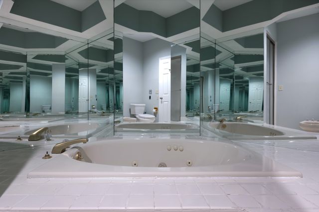 3818 West End Ave Apt 204, Nashville, TN 37205