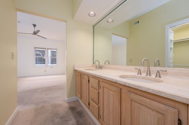 3818 West End Ave Apt 204, Nashville, TN 37205