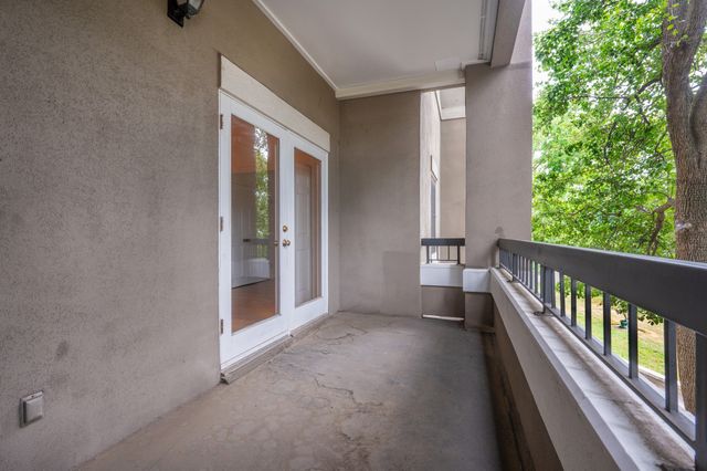 3818 West End Ave Apt 204, Nashville, TN 37205