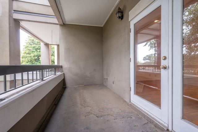 3818 West End Ave Apt 204, Nashville, TN 37205