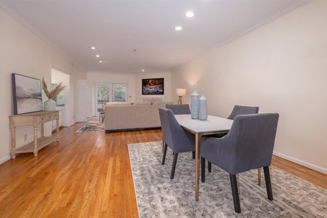 3818 West End Ave Apt 204, Nashville, TN 37205