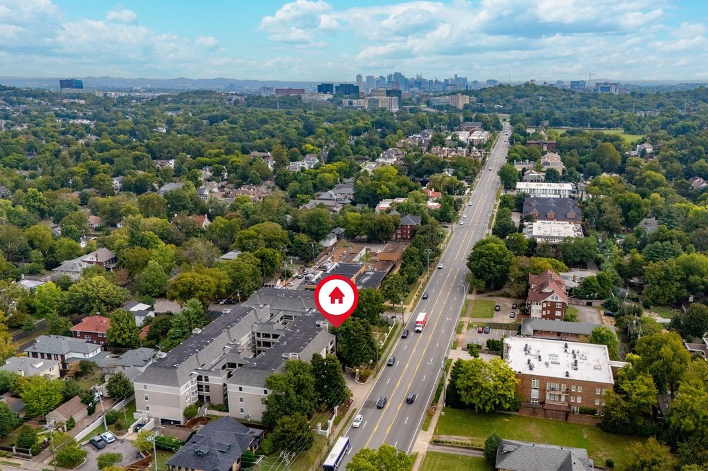 3818 West End Ave Apt 204, Nashville, TN 37205