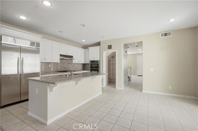 653 E Gardenia Drive, Azusa, CA 91702