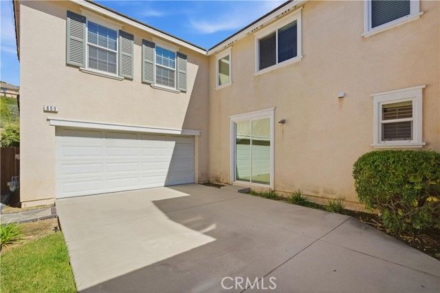 653 E Gardenia Drive, Azusa, CA 91702