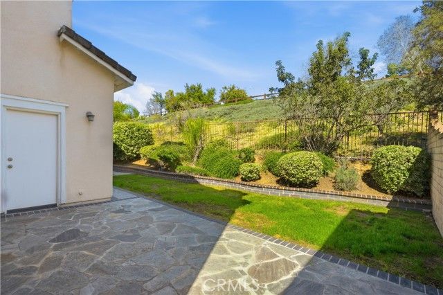 653 E Gardenia Drive, Azusa, CA 91702