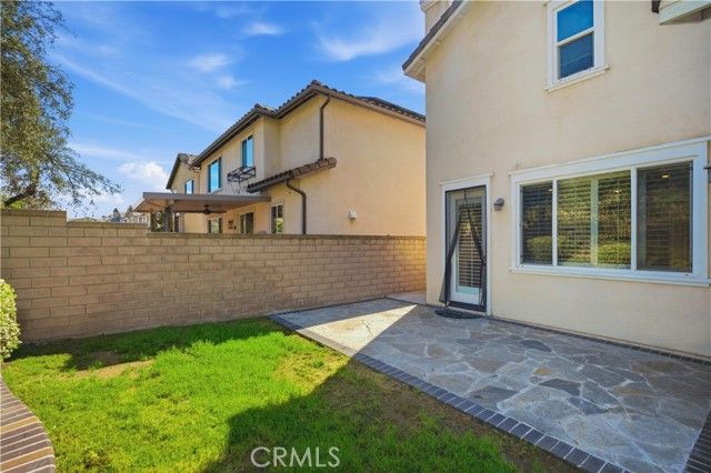 653 E Gardenia Drive, Azusa, CA 91702