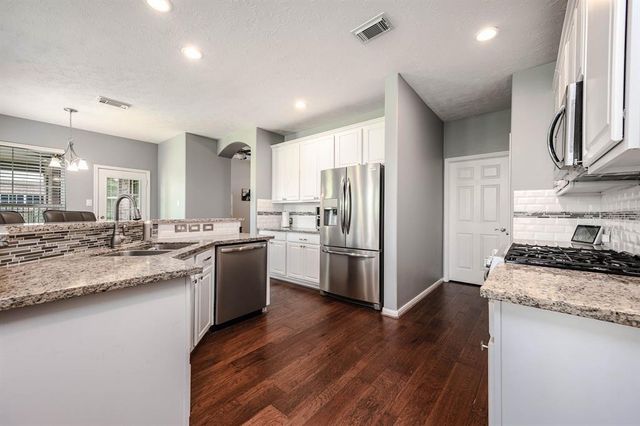 3403 E Cedar Hollow Drive, Pearland, TX 77584