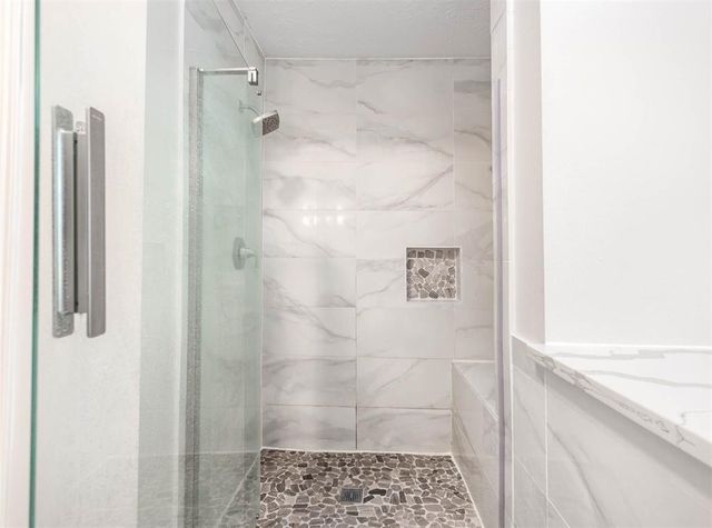 3403 E Cedar Hollow Drive, Pearland, TX 77584