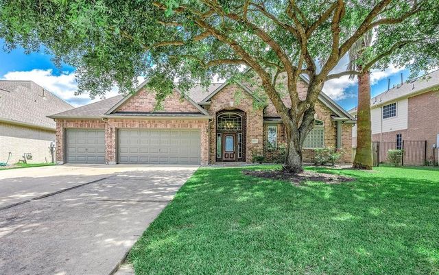 3403 E Cedar Hollow Drive, Pearland, TX 77584